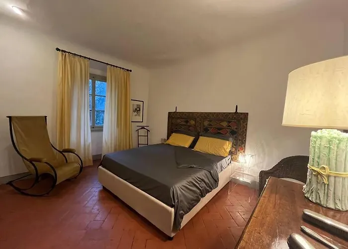 Appartamento In Torre Di Antica Firenze